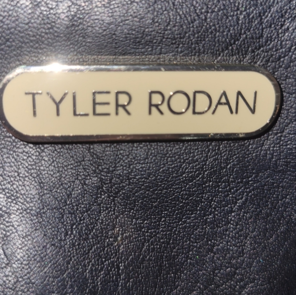 Tyler Rodan purse - Picture 3 of 8